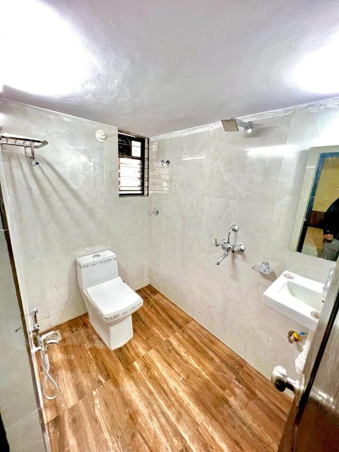 Prabhuvihar Residency Hotel ปอร์โวริม ภายนอก รูปภาพ