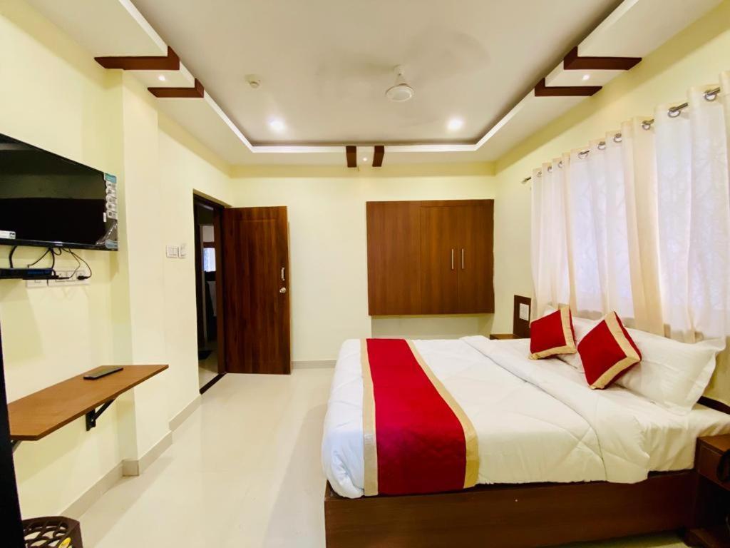 Prabhuvihar Residency Hotel ปอร์โวริม ภายนอก รูปภาพ