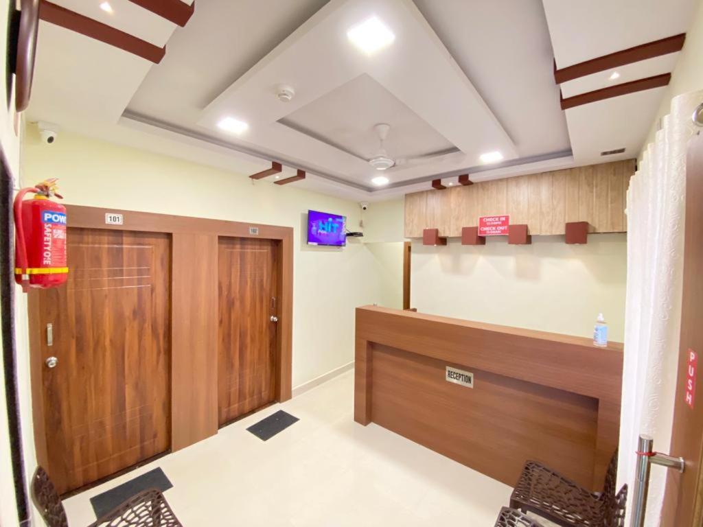 Prabhuvihar Residency Hotel ปอร์โวริม ภายนอก รูปภาพ