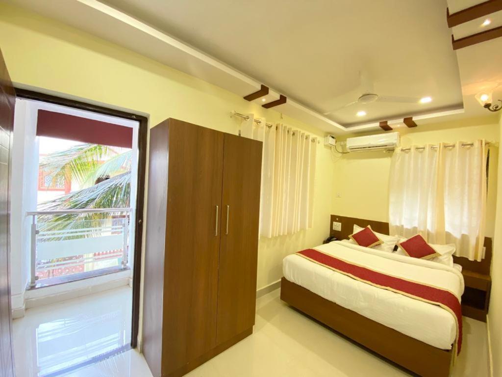 Prabhuvihar Residency Hotel ปอร์โวริม ภายนอก รูปภาพ